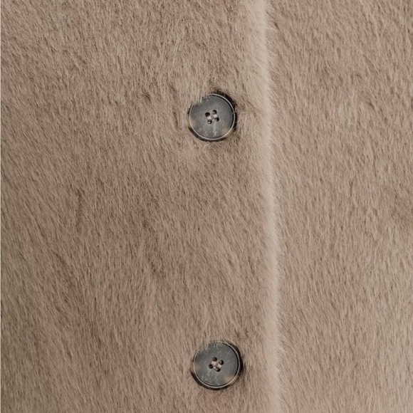 New Zara faux fur short jacket in beige - XL - Picture 5 of 7